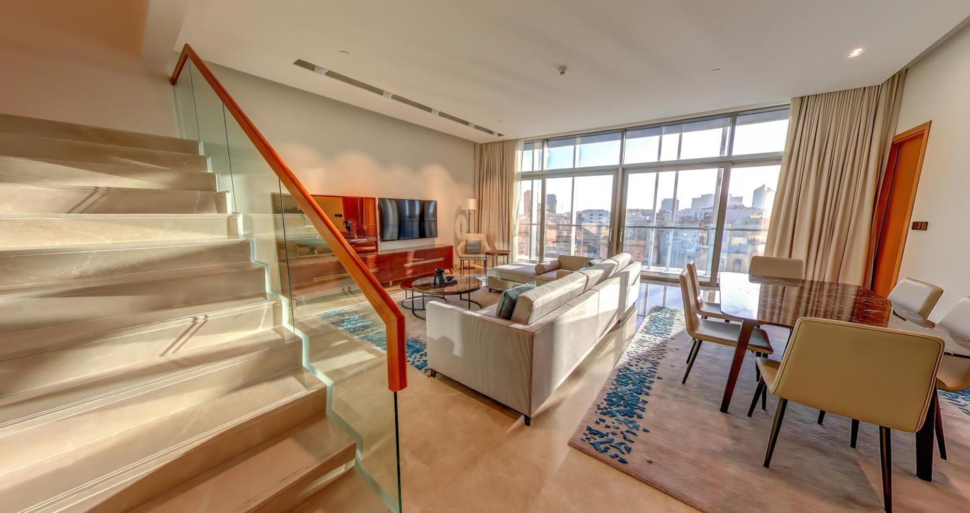 Banyan Tree Doha At La Cigale Mushaireb Εξωτερικό φωτογραφία A living room in a typical apartment